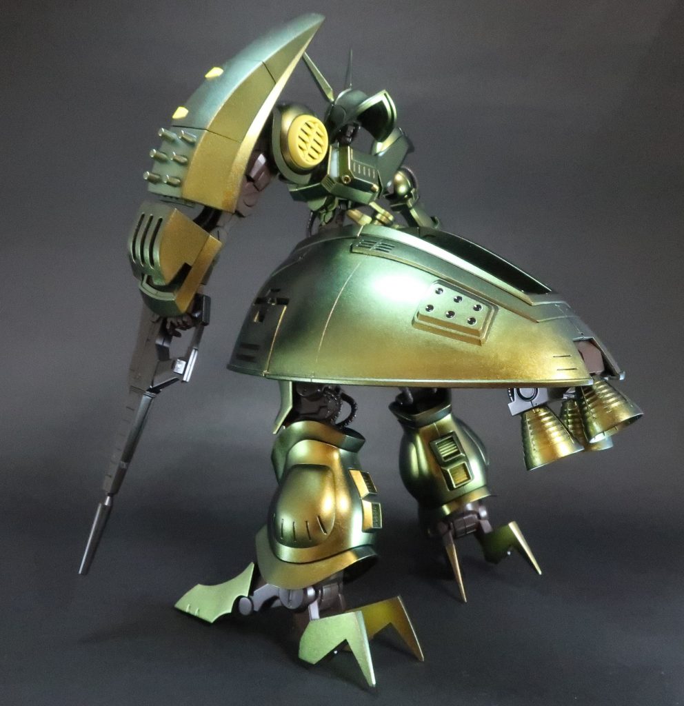 お椀状の部分のヒケがだいぶきつく、処理したつもりでしたが少し残ってしまいました。