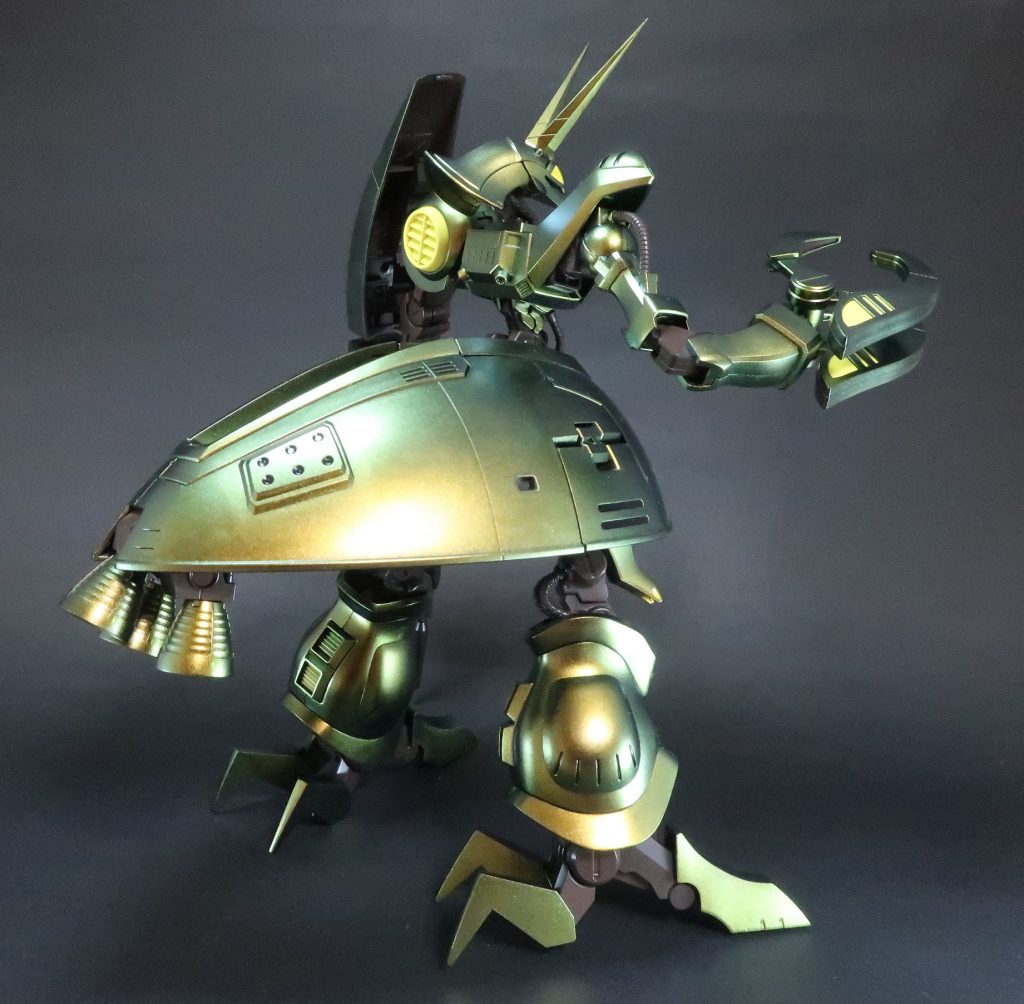 各所の軟質素材は、プライマーを吹いたら普通に塗装できました。