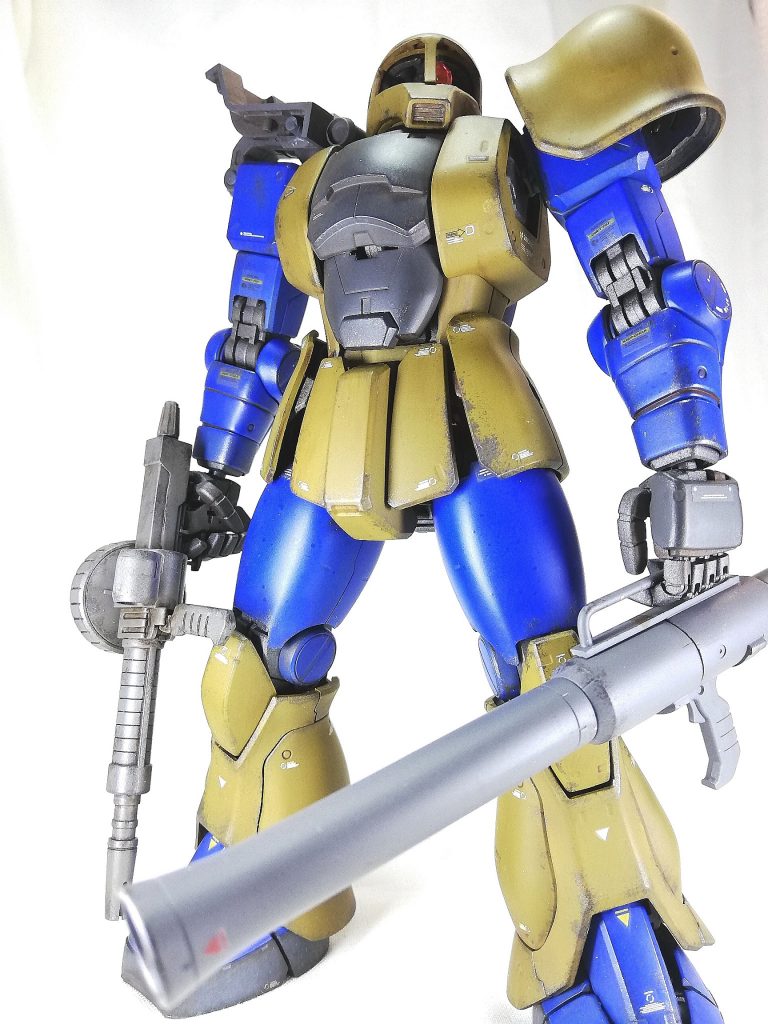 専用バズーカを持たせてみると…。 