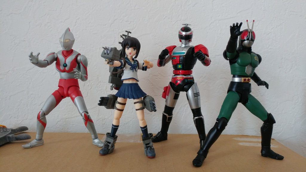 ちなみに元は真ん中のようなフィギュアで、腕をタイタスにして、昔流行ったまどかタイタスのようにしたものです！