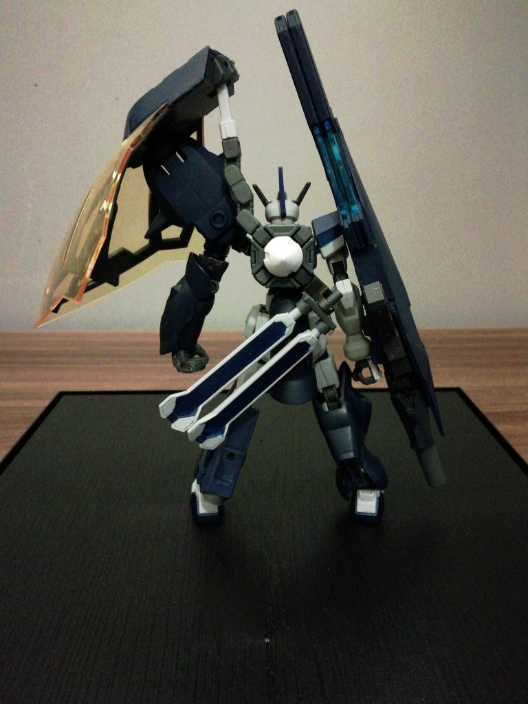 いつものタケノコ笑これがあれば太陽炉搭載機と言っても許されますよね？笑腰にはGNコンデンサーを付けてます。