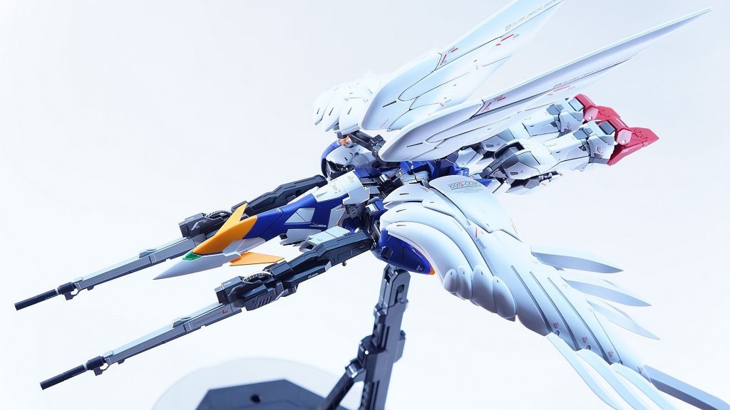 念願のバードモード。敗者たちの栄光のおがげですね。かなり有機的で好きです。