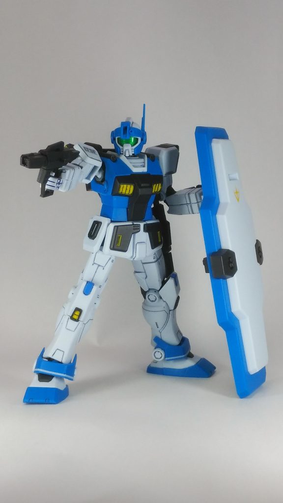 Eー2ビームスプレーガンを構えたイメージです。