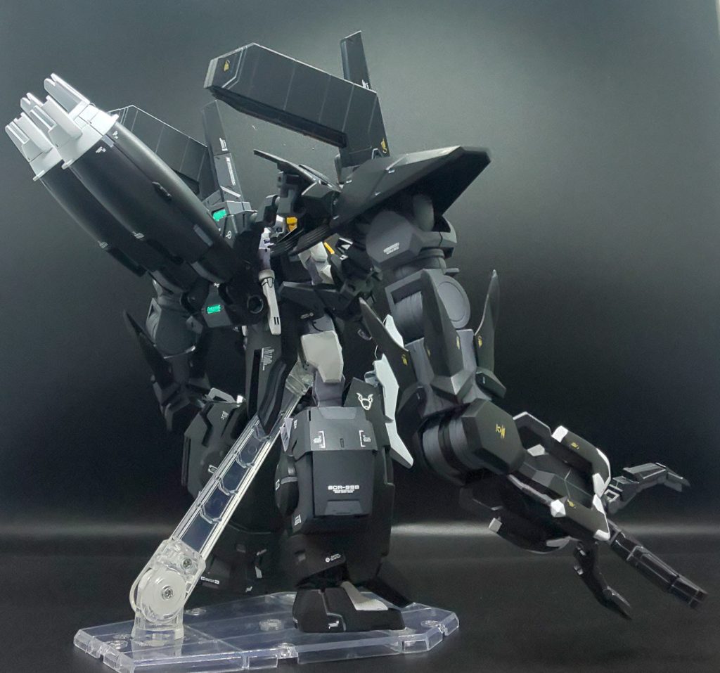 一度ギガンティックアームを持つガンプラをミキシングして見たかったのです🎵以上、簡単ではありますが、牡牛座のタウラスガンダムでした。最後までご覧いただき、ありがとうございました❗️