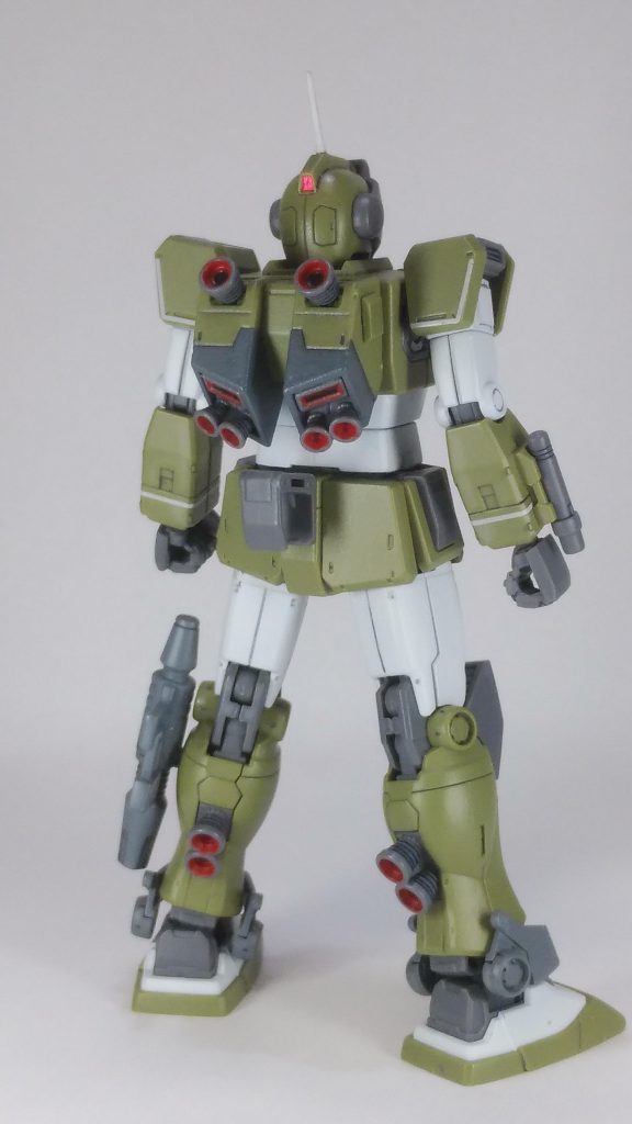 スラスター部分はアクリジョンのモンザレッドで塗装。この部分は塗り分け箇所が多めですが頑張りました!