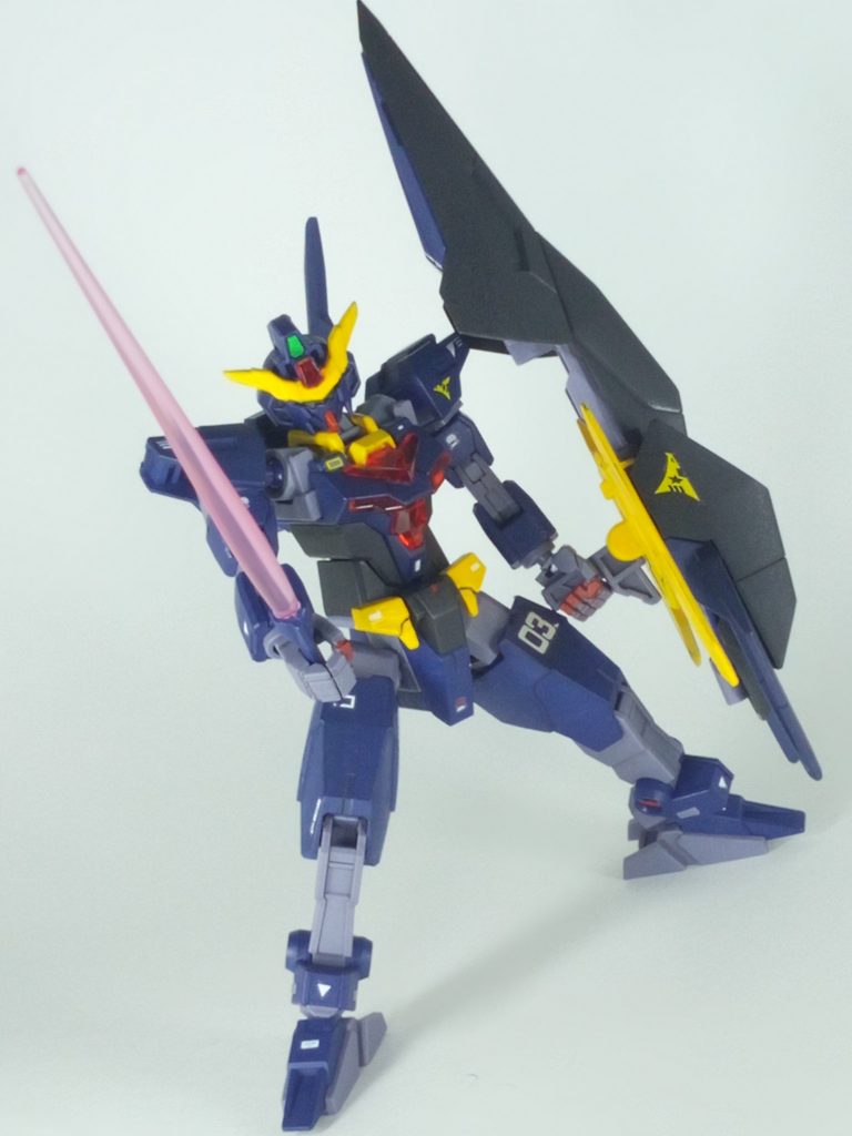 ビームサーベル刃は未付属なので、他キットより流用しました。