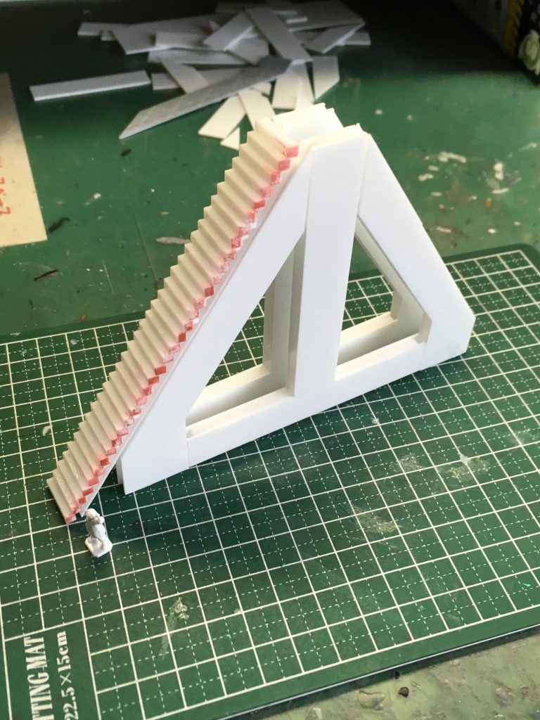 今作はだいたいこんな工作ばっかりです。