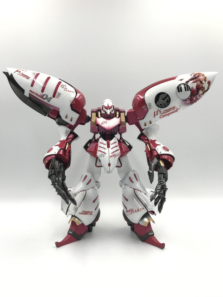 装甲を閉じた状態。この感じも結構お気に入りです。本作品に使用しているキャラ画は、Klab株式会社の規約範囲内(個人的使用・非営利目的)で、スマートフォンアプリ ラブライブ!スクールアイドルフェスティバル オールスターズ内にて自ら獲得したキャラクターの画像を印刷し使用しています。