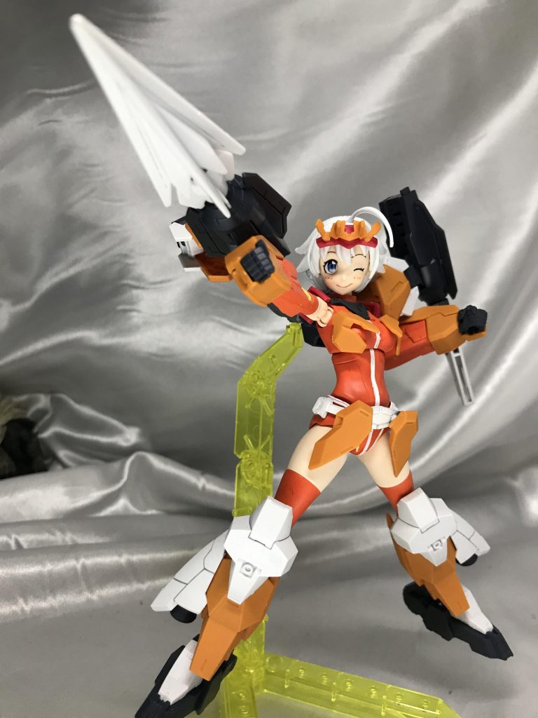 ドリルユニット。いつもは腕部分はほぼナミさんのままにするんですが、腕をゴツイMS手にしたかったんでアーマーを直接接着しました。アーマーの色よりスーツを強調したかったんで、ボディの色は装備より色濃い目です。