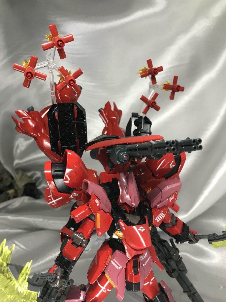ファンネル!サザビーのファンネルを移植しました。エフェクト付きで飛んでるようにできます。