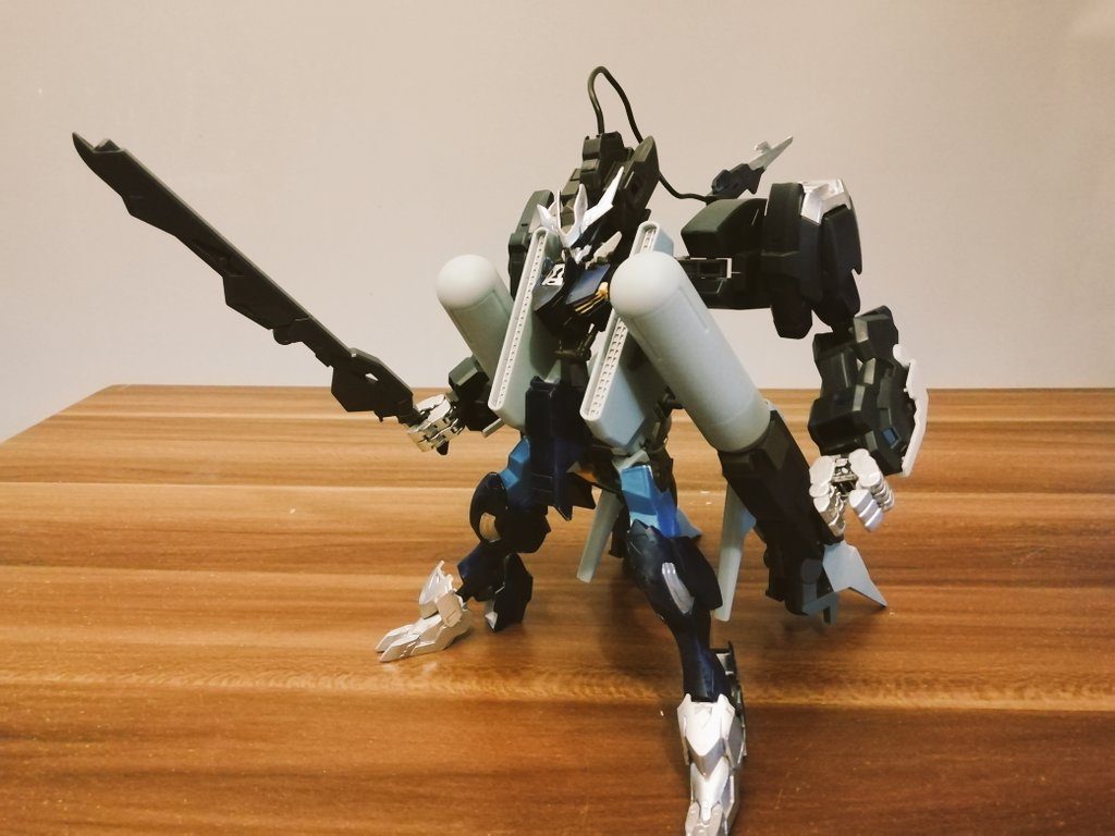 変形1ケンタウロスモード地上での近接戦闘を想定したモード