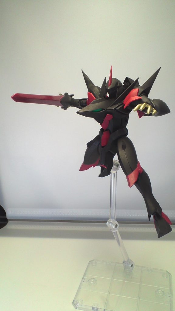 合わせ目消しがやりたい衝動にかられたので、挟み込みが多いヴェイガン機は打ってつけでした