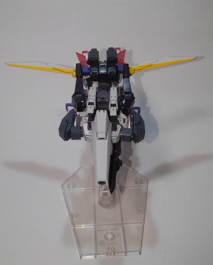 正面より。ごちゃごちゃ感はありますが、ビルドシリーズのなんかっぽさは出たのではないでしょうか?今回後編ということだったのですが、実はもうひとギミックあります!!なのでおまけの一編を作成中ですので、気になる方はもうひと付き合いお願い致します。よろしければ、連携しているウイングガンダムグラジオラスとガンダムEx-Bもご覧くださいね。後編ご覧いただきありがとうございましたm(_ _)m