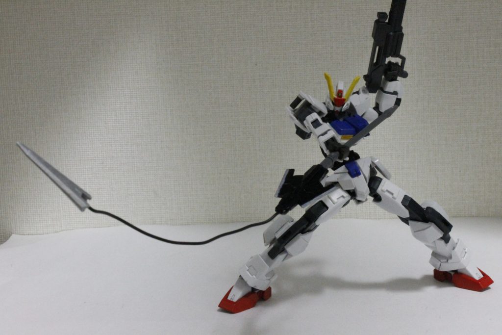 更にリード線で先端部の射出状態も表現できます。このギミックがアンカージャベリンの由来です。