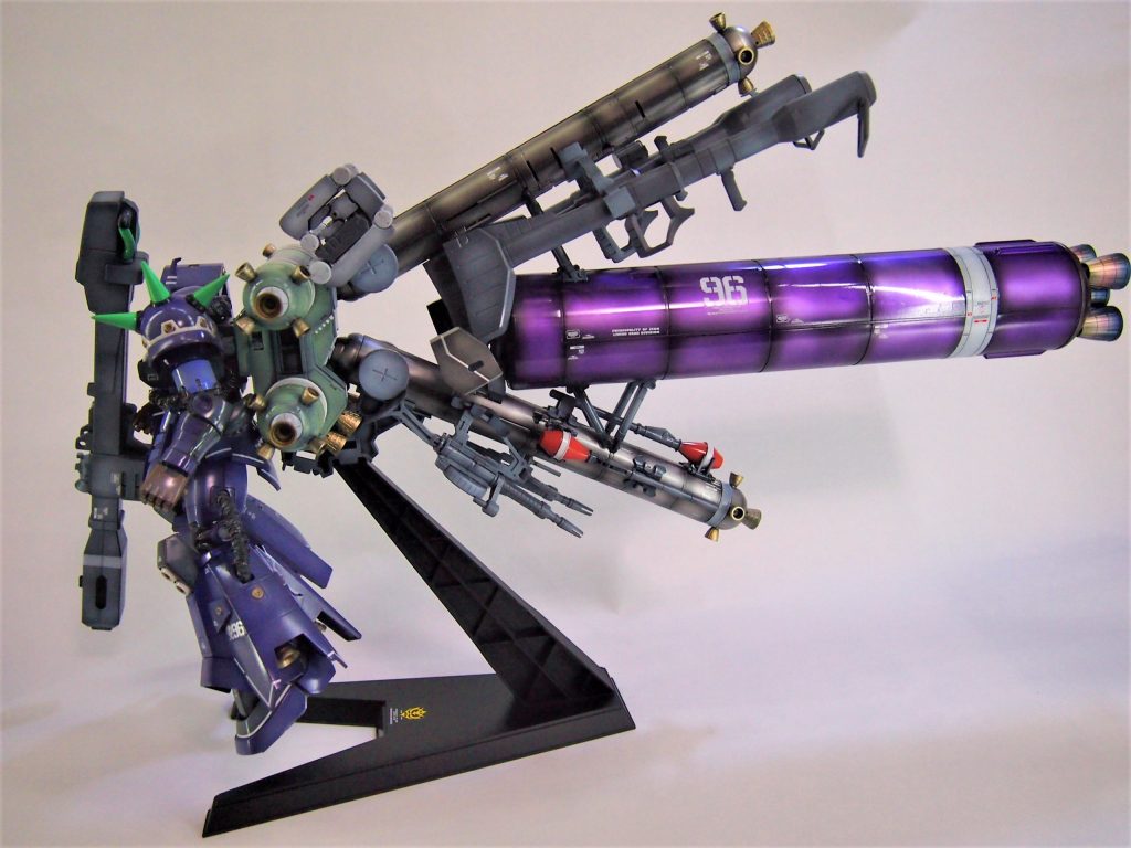 でかいなぁ！武器てんこ盛りは、男のロマンですよね