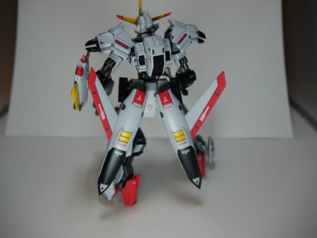 バックデカールがいい感じになってます