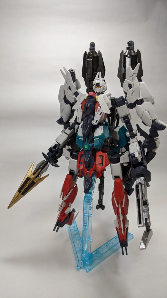 高機動形態のジュピターヴガンダム。ビームガトリングドリルと大型クローを用いて近中距離で相手を圧倒する。