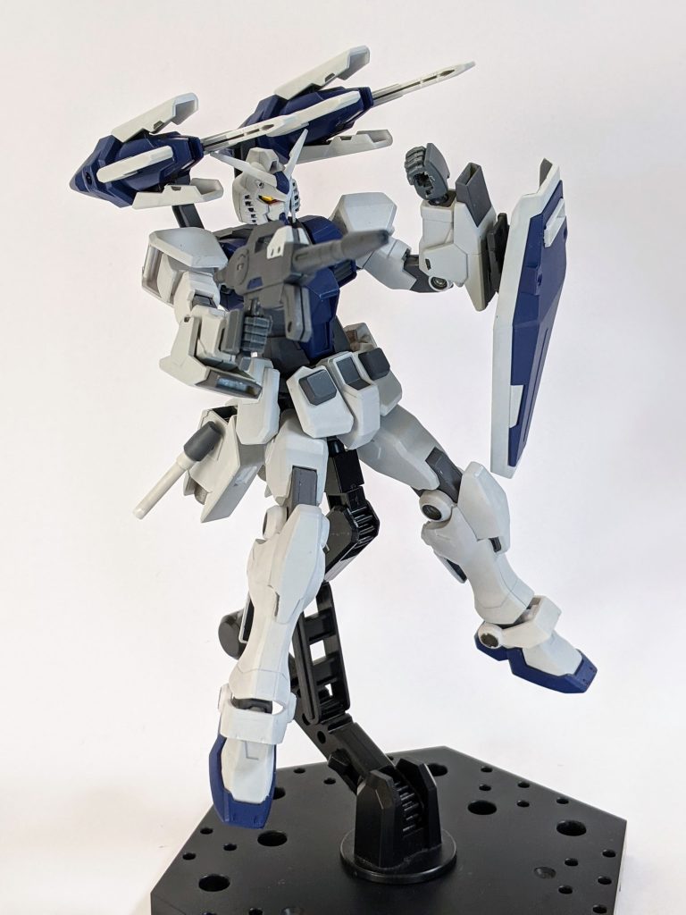 シグマシスファンネル展開射撃形態。チャンプなら設計データそのままアップロードしたりしてると思ったのでポン付け。微妙に塗り分けてあります。