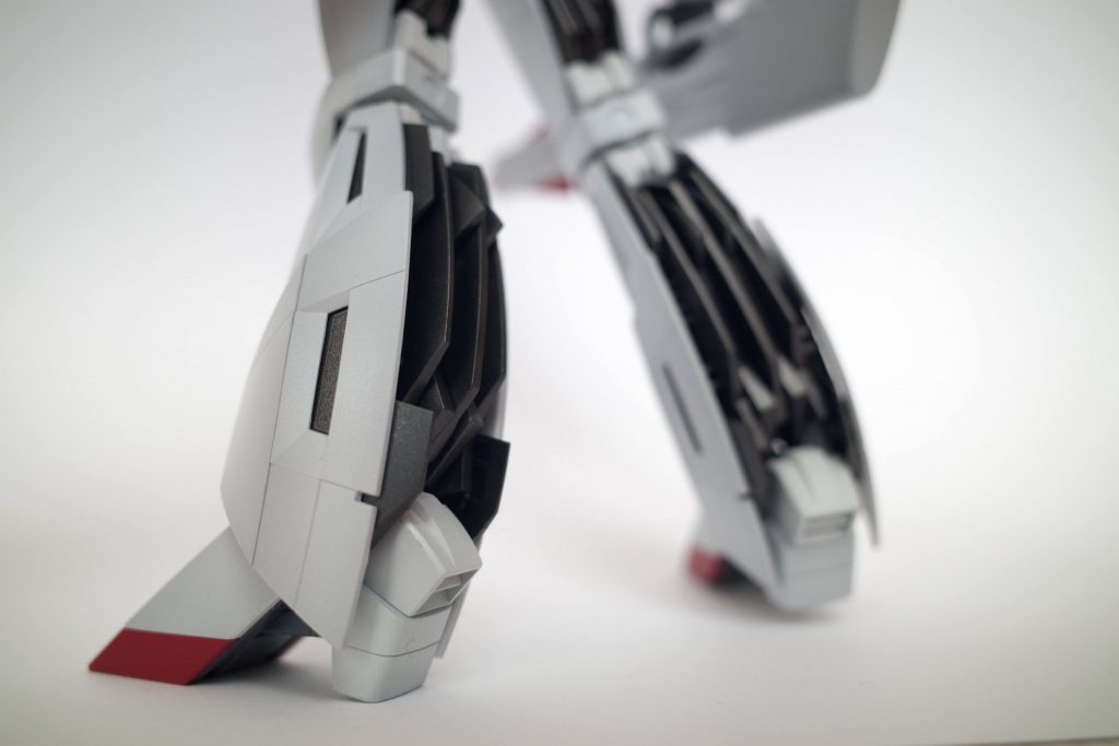 フレームと外装が分かれていて、各部の機構も面白く、作っていて楽しいのもMGのいいところだなあと思いました。黒は黒鉄色を初めて使いましたがとても良いですね。