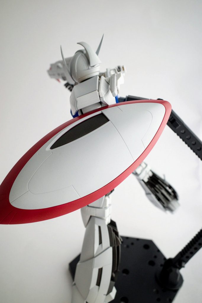 いつも通り水性ホビーカラーをエアブラシで塗っています。おそらくラッカーに比べて塗膜が厚くなりづらいので薄塗りになっていますが、個人的には綺麗で気に入っています。今回は艶消しを水性プレミアムトップコート艶消しにしたのも功を奏しているかも。