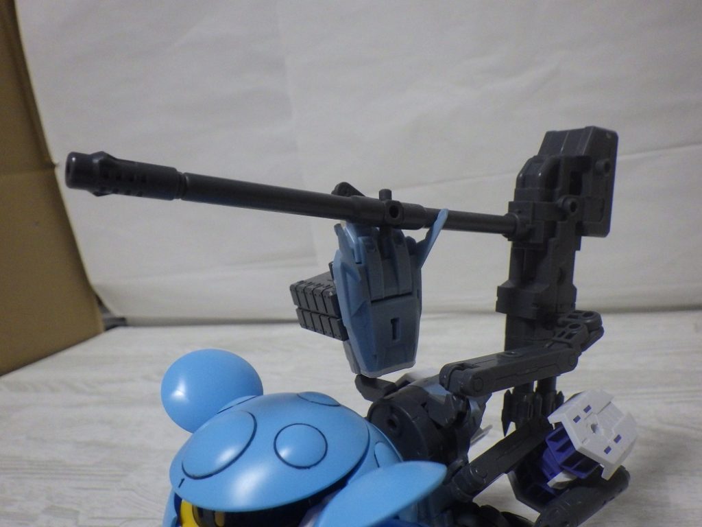 ハンマーの持つ部分もバイオレンスラムのパーツに変更。右上にHGBC 1/144 ボールデンアームアームズのミサイルに変更して、プトレマイオスアームズのクローはハンマーのホールドパーツにしました。