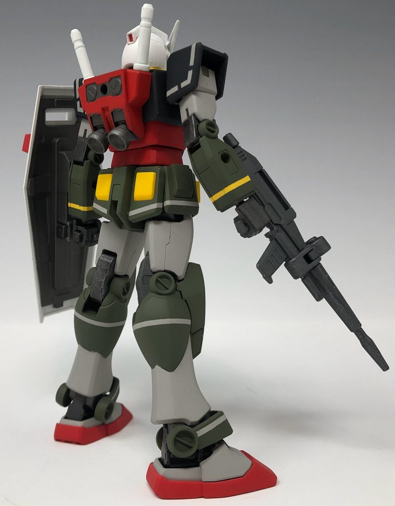 バックパックを赤く塗装した完成品をネットで見かけて格好良かったので真似てみました。当時のリアルタイプカラーのバックパックはどんな色だったのかは覚えていません。