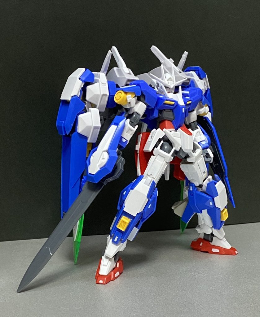 腰にリボーンズのサーベルラックを使用してます後からサイドアーマはAGE1に変更してます