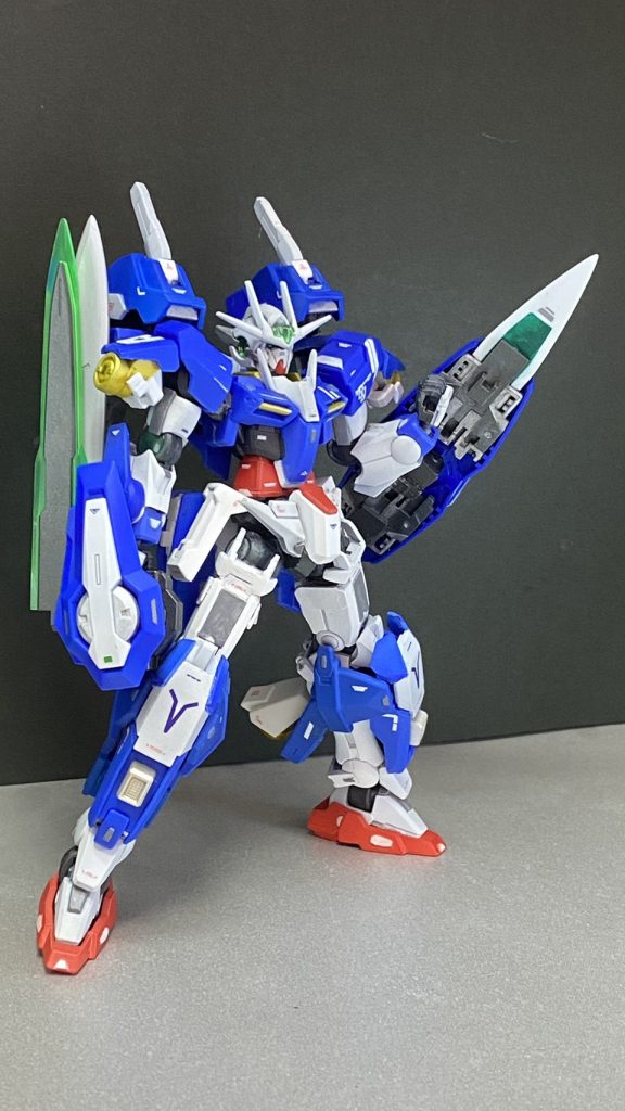 シールドはエクシアとダブルオーを合わせていい感じにまとめました刃部分が伸びます