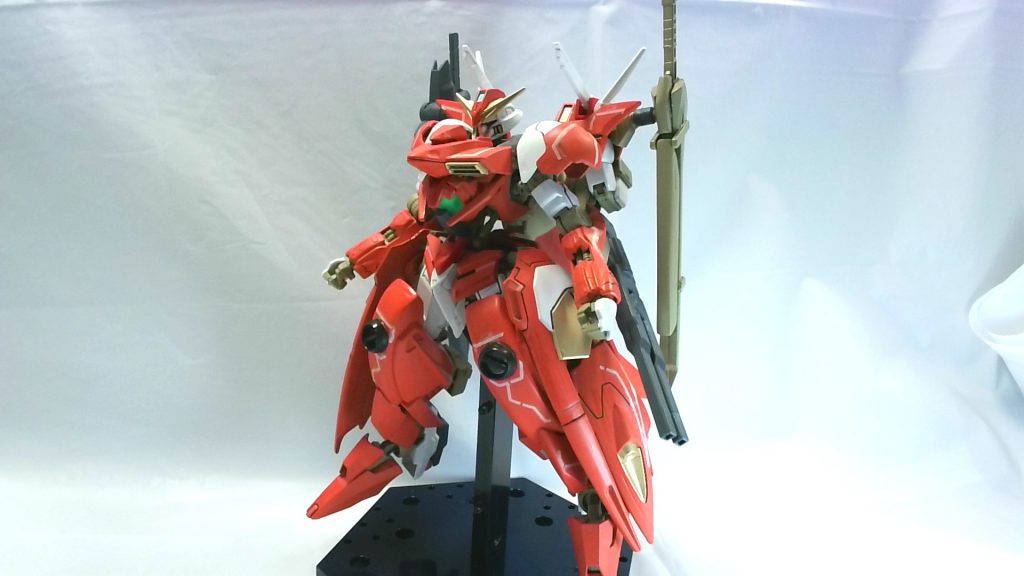 スローネドゥーエガンダム　　Throne deux Gundam