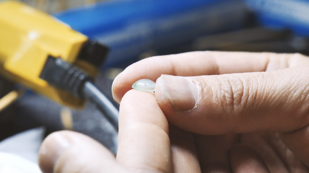 胸のパーツは自作です