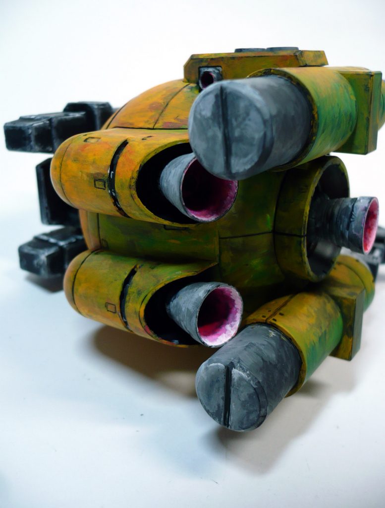 バーニア内部も設定通りの赤をグラデにして塗り分けています。