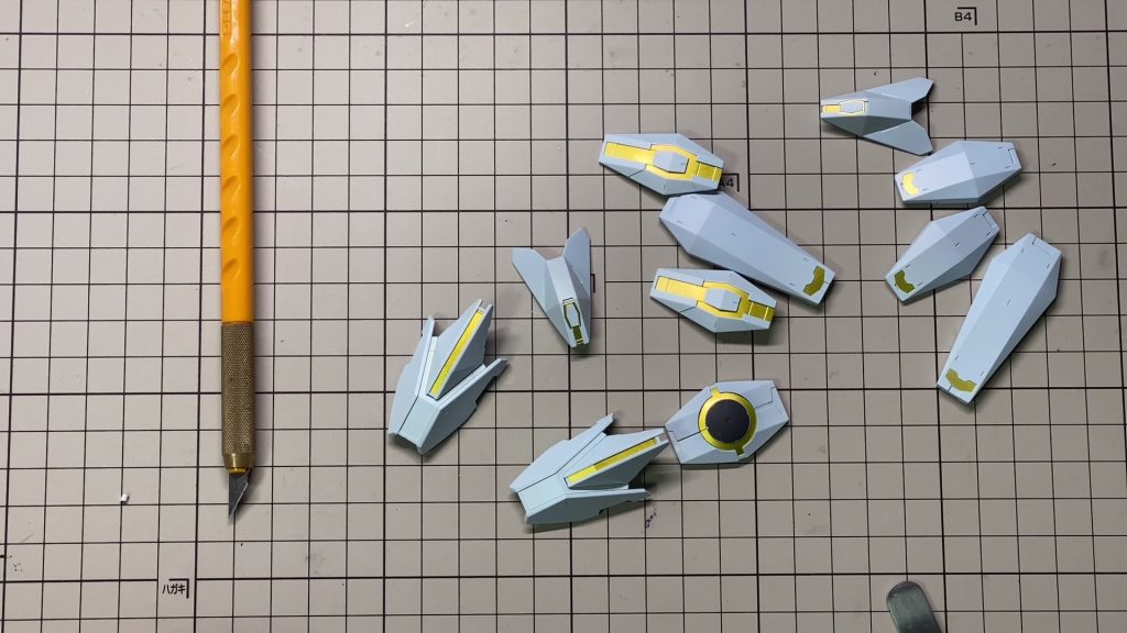 マスキングは付属のシールで行いました。結構綺麗にできました。