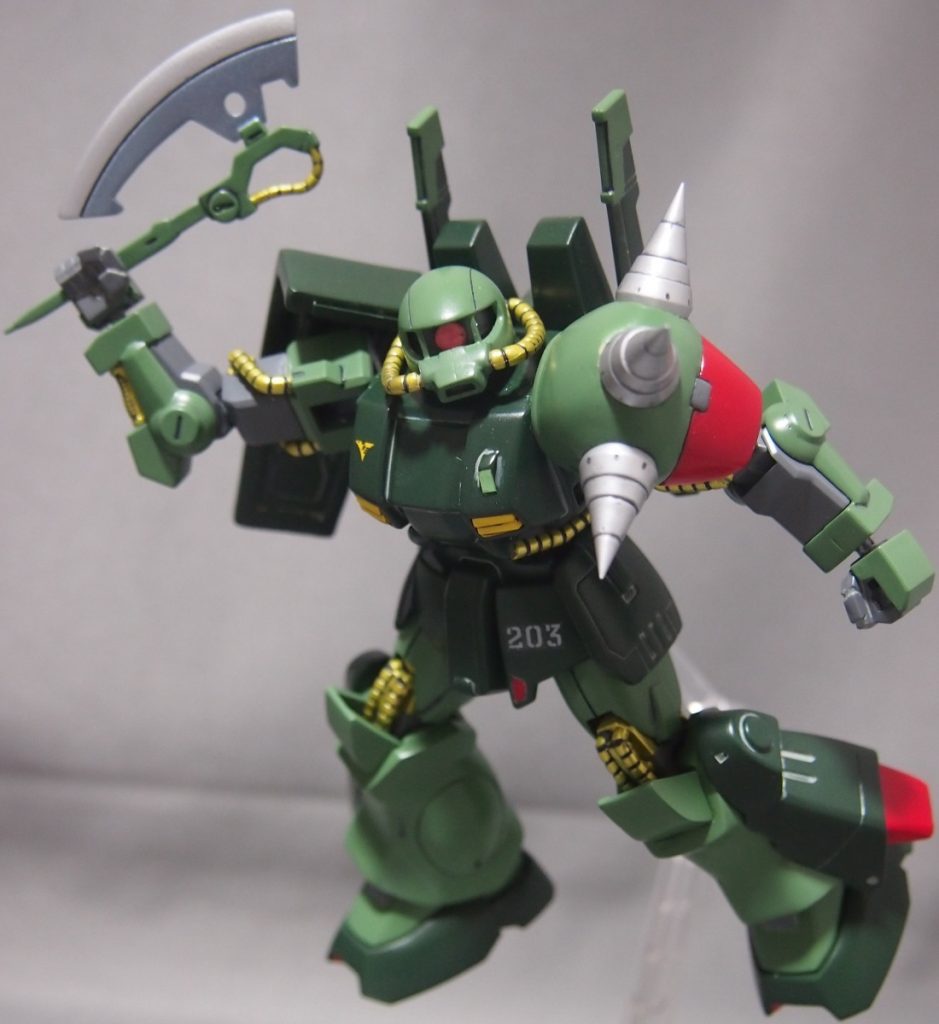 ヒート・ホークを振り上げる。他キットとの絡みは、後日晒す予定です。