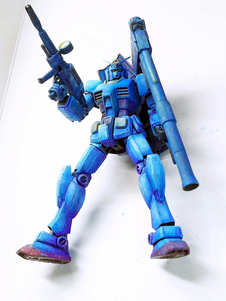 調整前。照明で白っぽく。