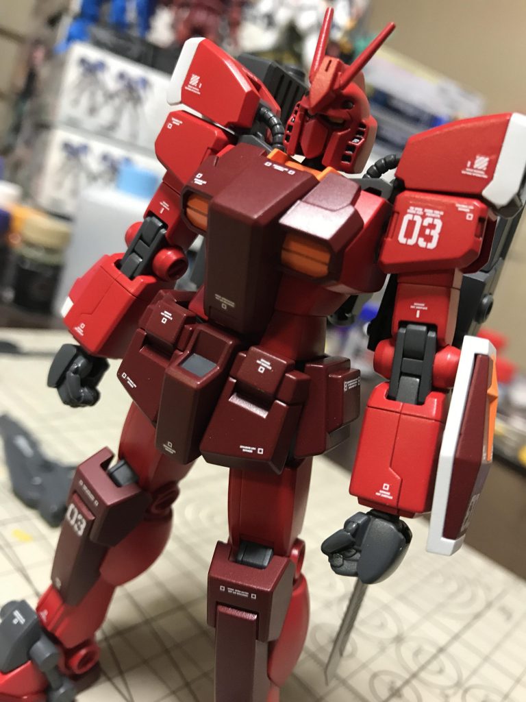 最後も動きが無い画像ですみません。     最後まで見て頂きありがとうございます。   本日で2020年も終わりを迎えますが、来年が皆様にとって良い年になる事をガンプラに祈っております。                                                               追記                    バンダイさん、来年こそはHGパーフェクトガンダムとフルアーマガンダムのリメイク、どうかお願いします。m(_ _)m