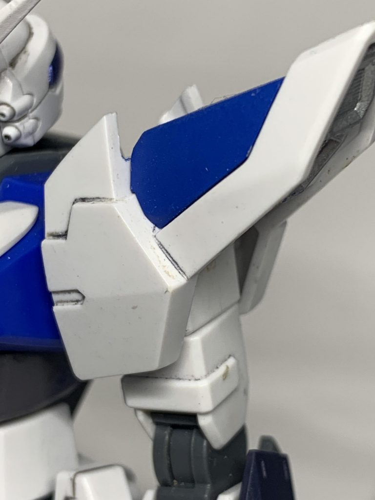 肩はアメストを使用。1部をカットしています。