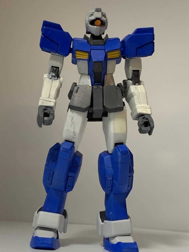 フェイスガードをはずすと、モノアイが出てきます。ゲモカモフみたいな感じにしました。