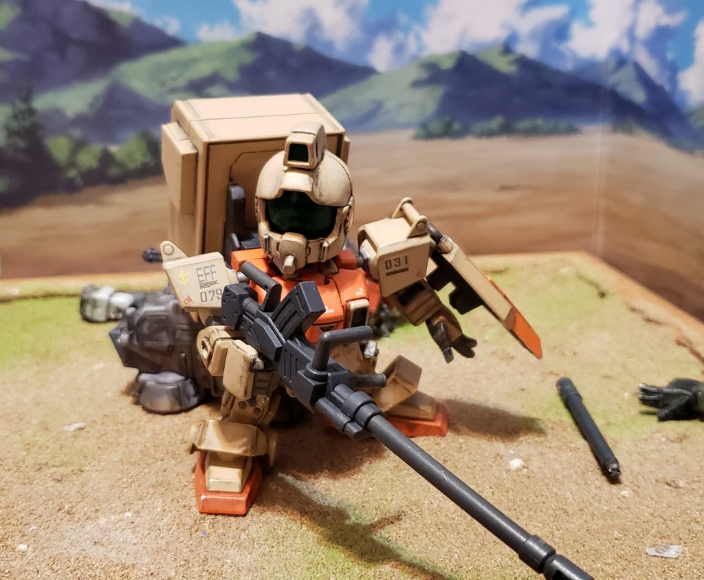 180mmキャノン+WR装備バックパックの接続穴をそのままにしているので、陸戦型ガンダムのものに換装可能です。