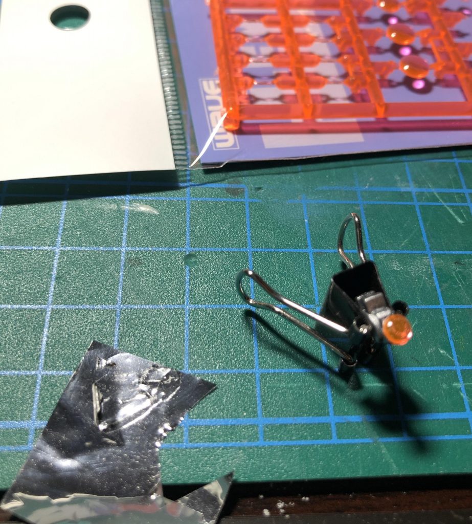 モノアイもアルミテープとWAVEのでひと手間。 