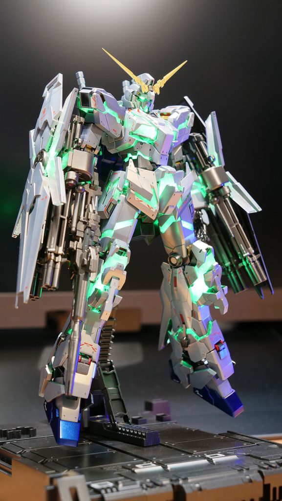 MG ユニコーンガンダム チタニウムフィニッシュ - プラモデル