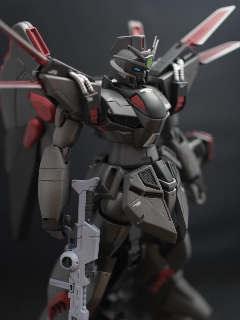 RE1/100シリーズは、初めてでしたが、思ってたより、良いキットでした。MGもいいけど、1/100で手軽に作れるREも増えるといいな。