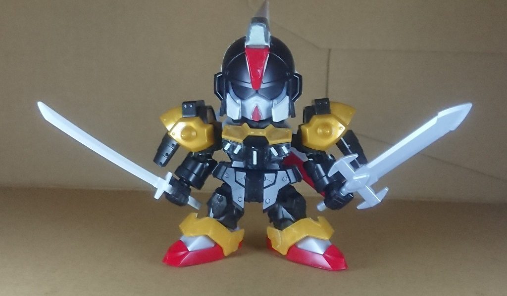 まだ方向性が定まっていない頃です。●ベース：LGBB 武者頑駄無真悪参●上半身、刀、鞘：LGBB 武者頑駄無●爪先、アンクルガード：LGBB 真駆参大将軍　・アンクルガードの棘は切り落としました。　・左右の凸を切り落としました。●とさか、頬当て：三国伝 司馬懿サザビー 兜の前後は合わせ目の隙間が大きく、接着剤で埋められる範囲のものではなかったので、パテで接着して継ぎ目を埋めています。