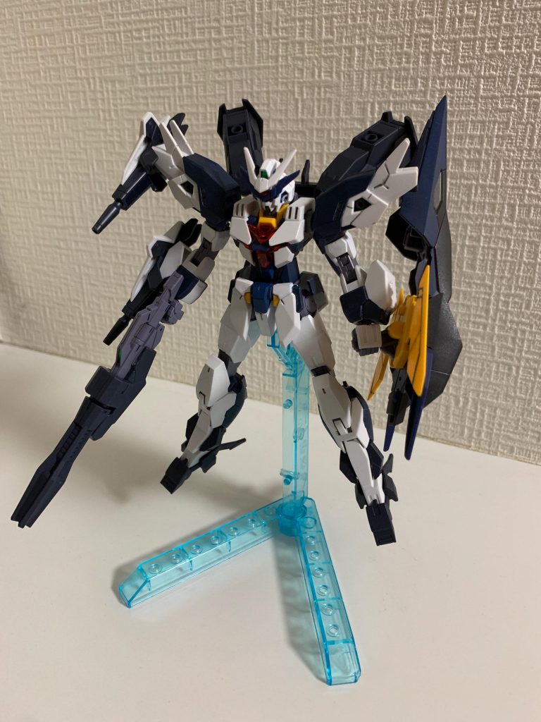 素立ちで。コアディフェンサーは紺色を足して本体と似たカラー構成にしました。 