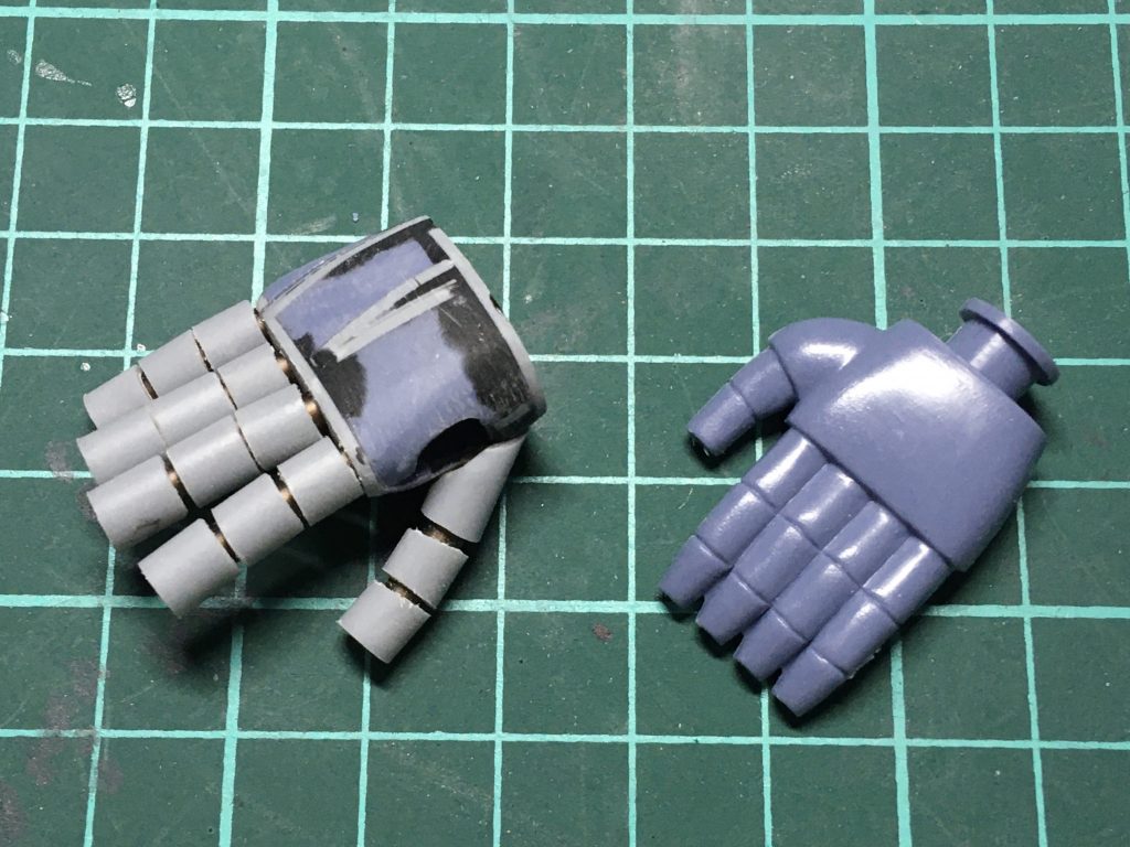 マニピュレーターはキットのパーツを無理矢理活かして大改造。