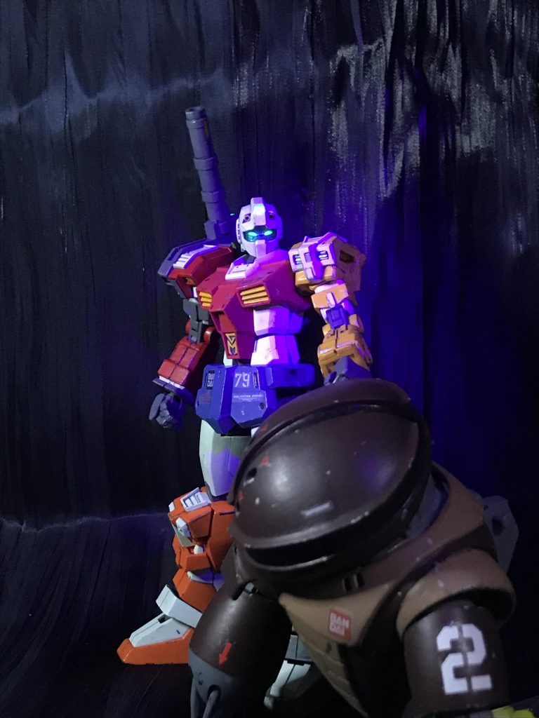 そこのおまえ〜赤いズゴックを知っているか〜?知っているな〜!?