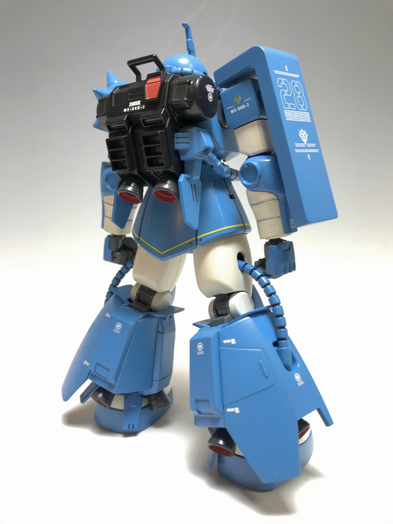 ジャンク品　ガンプラ MG 1/100 ロバート・ギリアム専用ザク 完成品