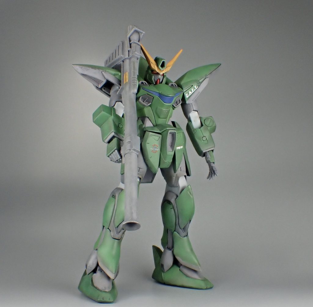 今回は「バズーカの延長」をテーマに工作をしました。まっすぐ延長するのは難しかったです。実はちょっぴり反っています。でも最終的には担ぐことが出来たので良し。