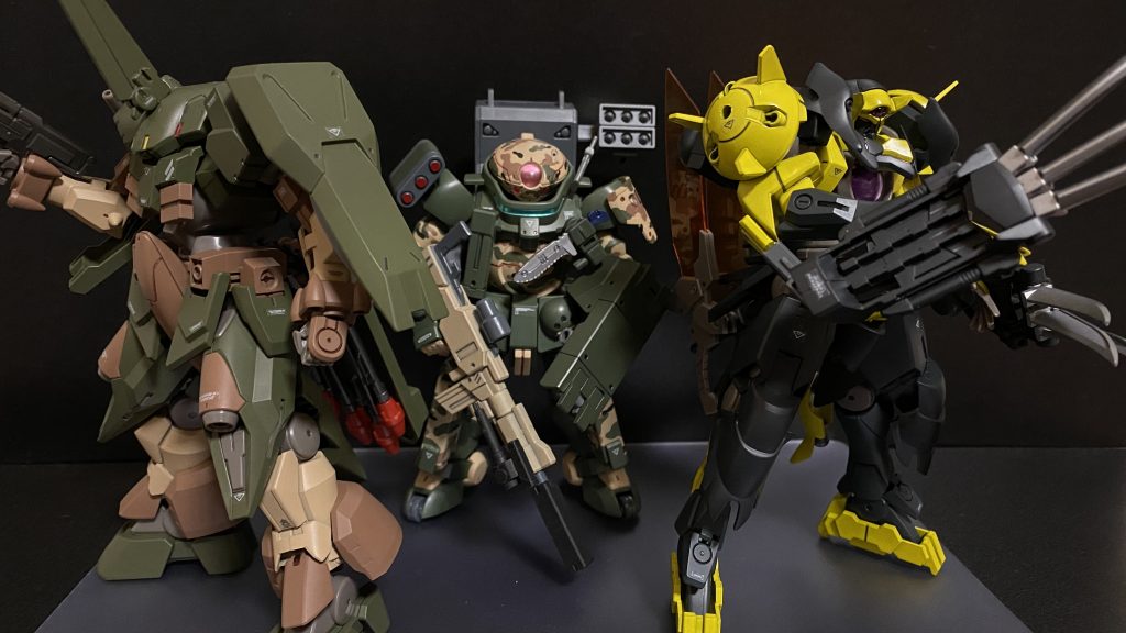 戦場を縦横無尽に駆ける、風神雷神コンビに対し、グリモアアドバンスは索敵、射撃、カバー、射撃と地味に、地味〜に戦う。そんなチーム。