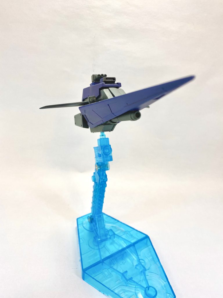 船底にはハイパーメガ粒子砲があります。クタン参型付属の滑空砲の砲身から作りました。