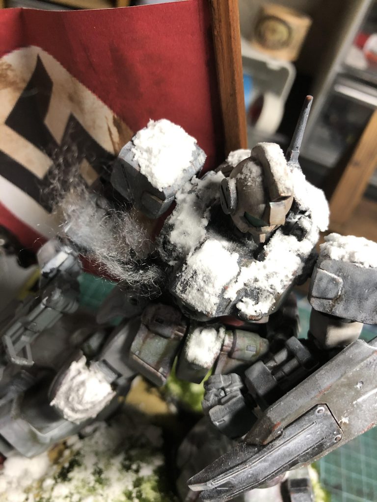 100mmマシンガンは破壊されて新しくしたのであまり汚れてない設定